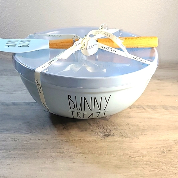 Rae Dunn Other - Rae Dunn Blue Mixing Bowl and Spatula 🐰